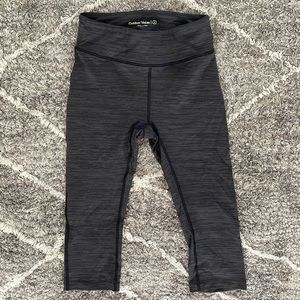 Like New Outdoor Voices Cropped Black Leggings